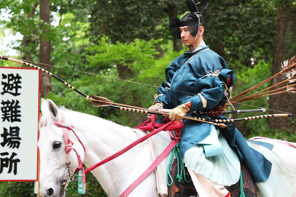 【京都】帥氣的騎馬大叔們─葵祭流鏑馬神事